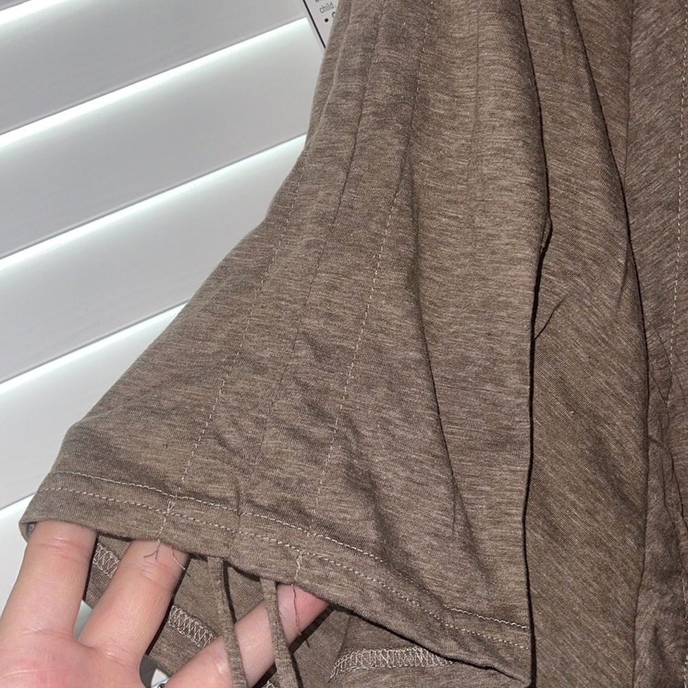 Brown Top - Picture 3 of 5